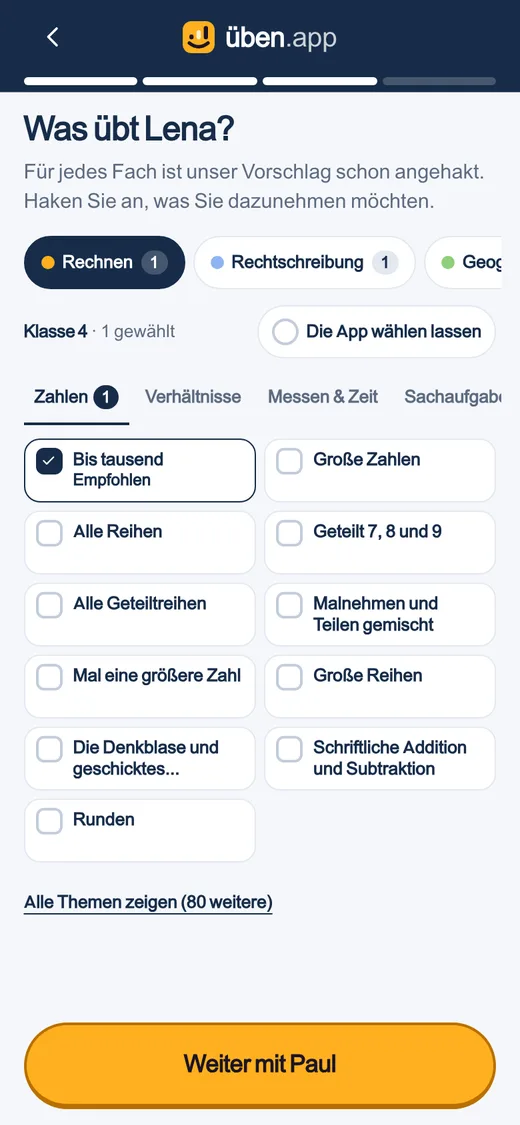 Auf dem Handy: pro Fach die Themen für die Klassenstufe des Kindes, mit Häkchen.